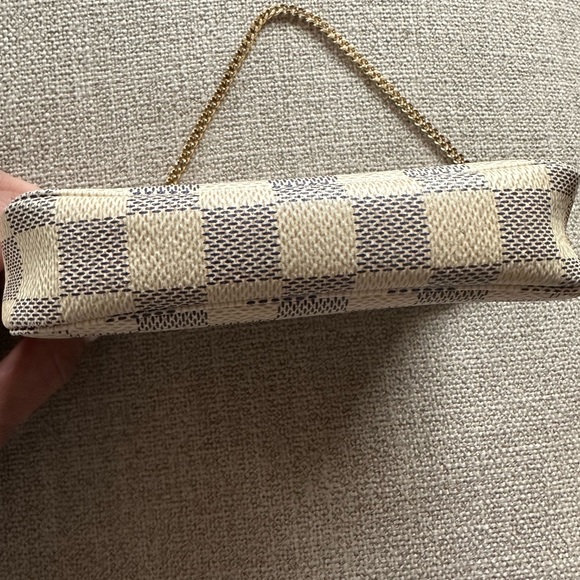 Louis Vuitton mini pouchette - Picture 2 of 5